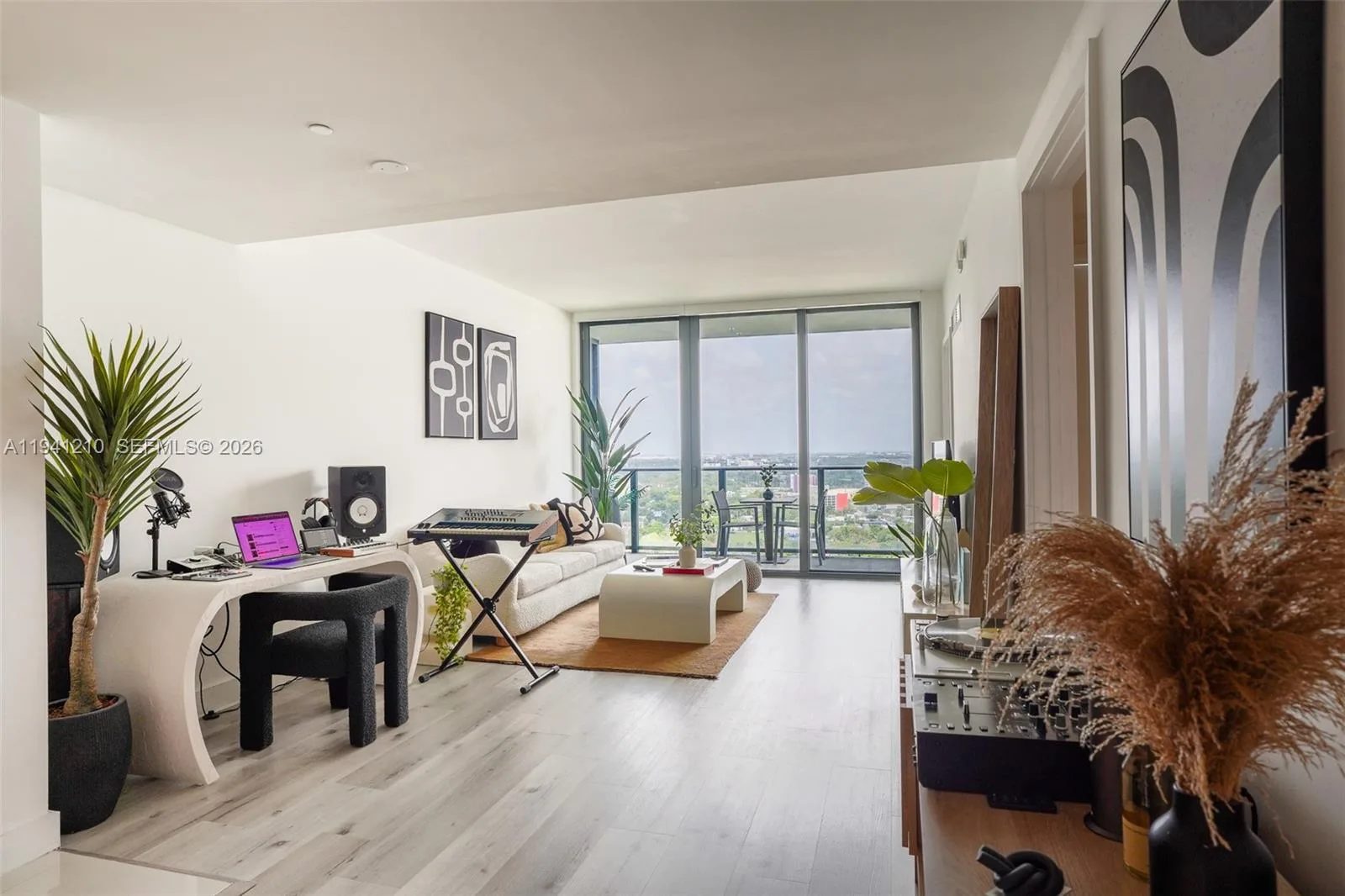 121 NE 34th St # 2711, Miami, FL 33137