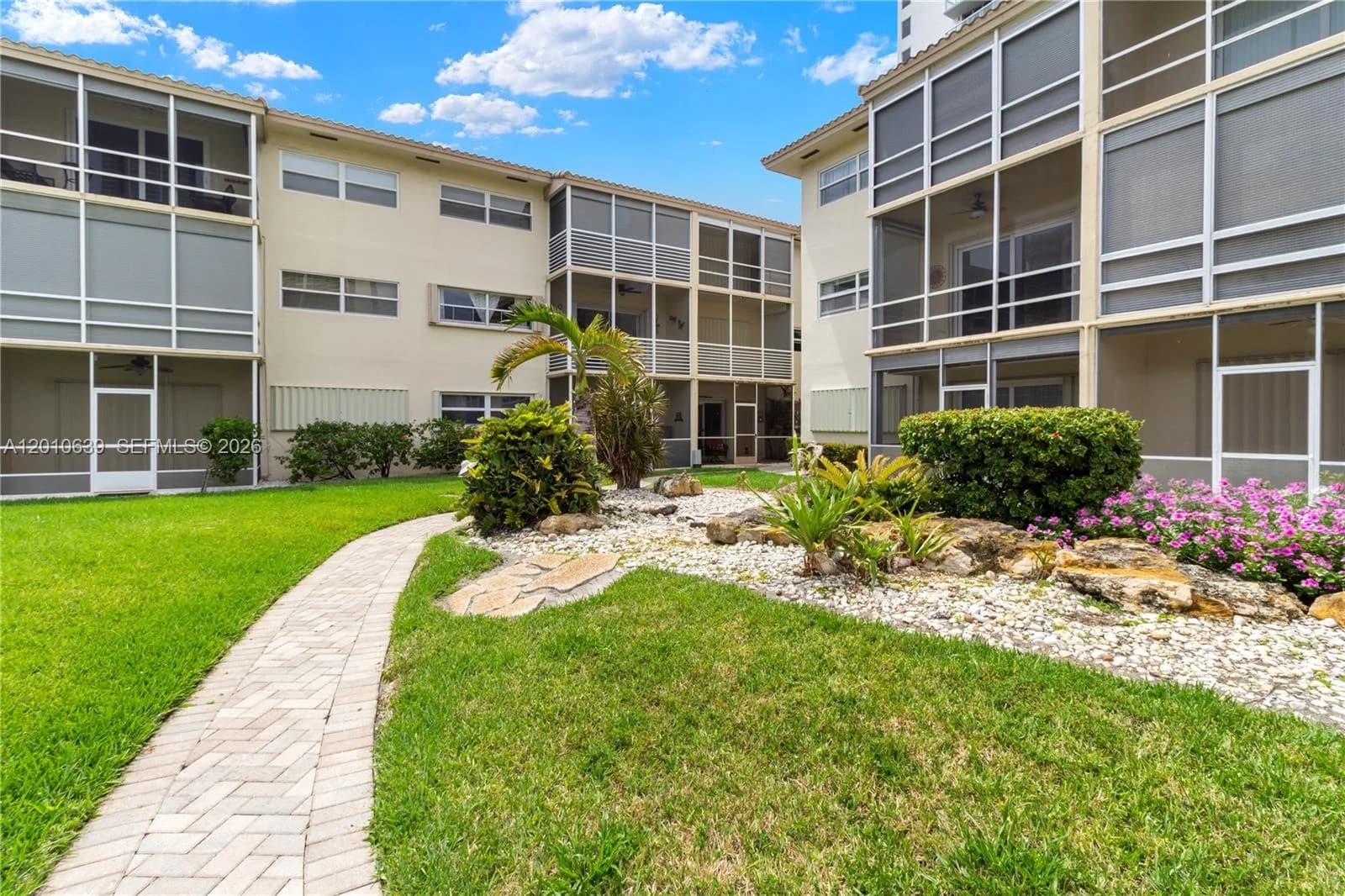 2600 Diana Dr # 119, Hallandale Beach FL 33009