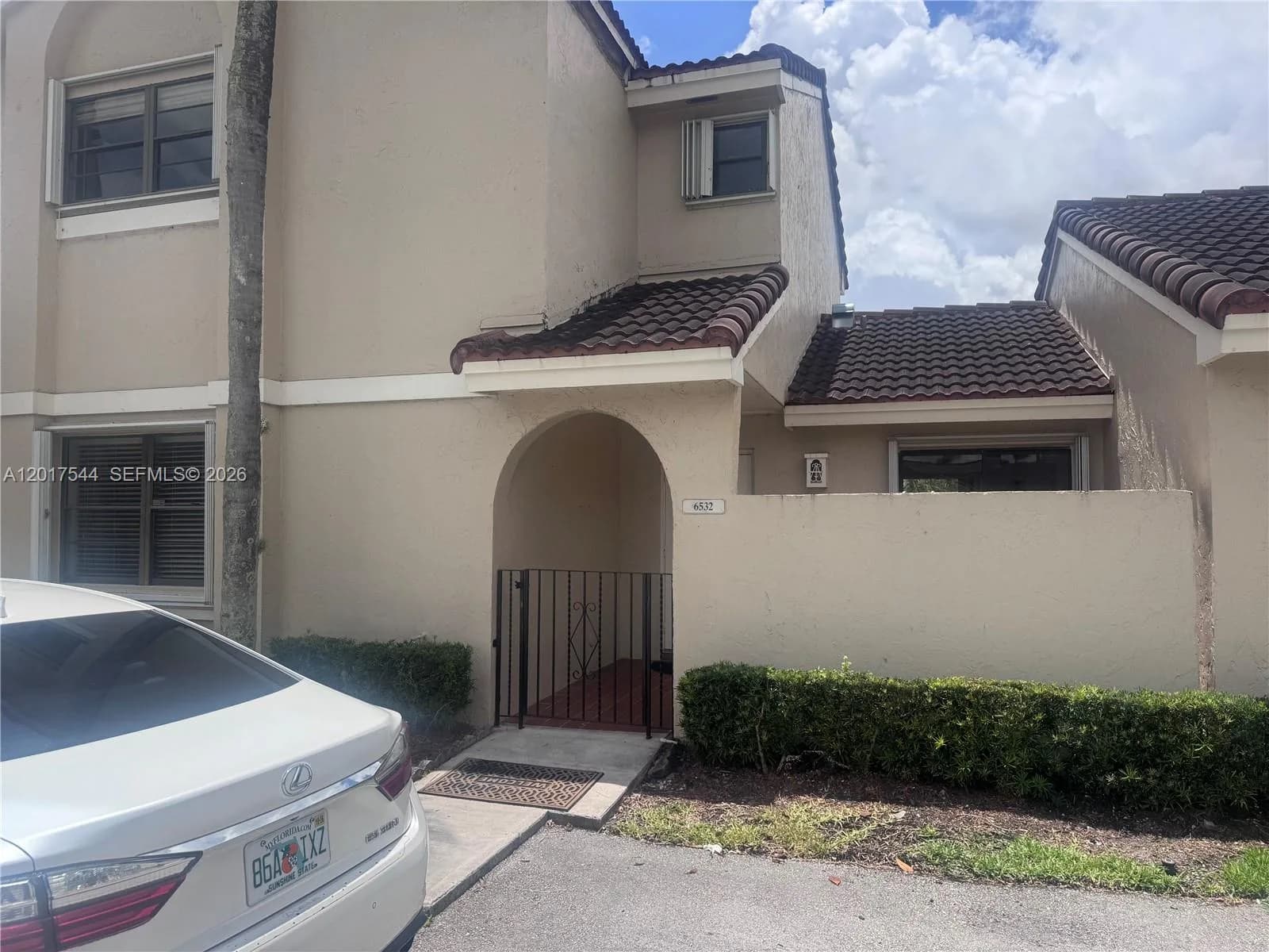 6532 NW 170th Ter, Hialeah, FL 33015