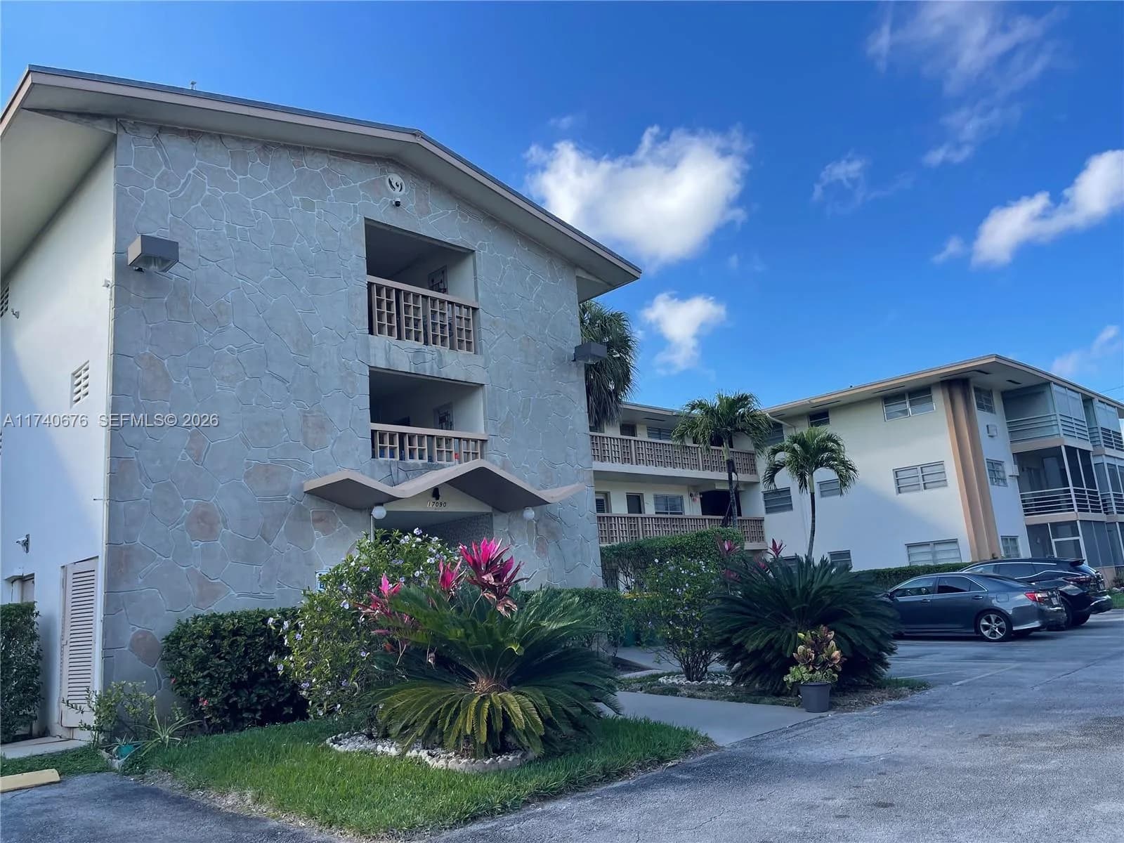 17090 NE 14th Ave # 314, Miami FL 33162
