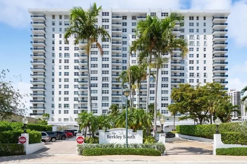 3015 N Ocean Boulevard # 15 A, Fort Lauderdale FL 33308