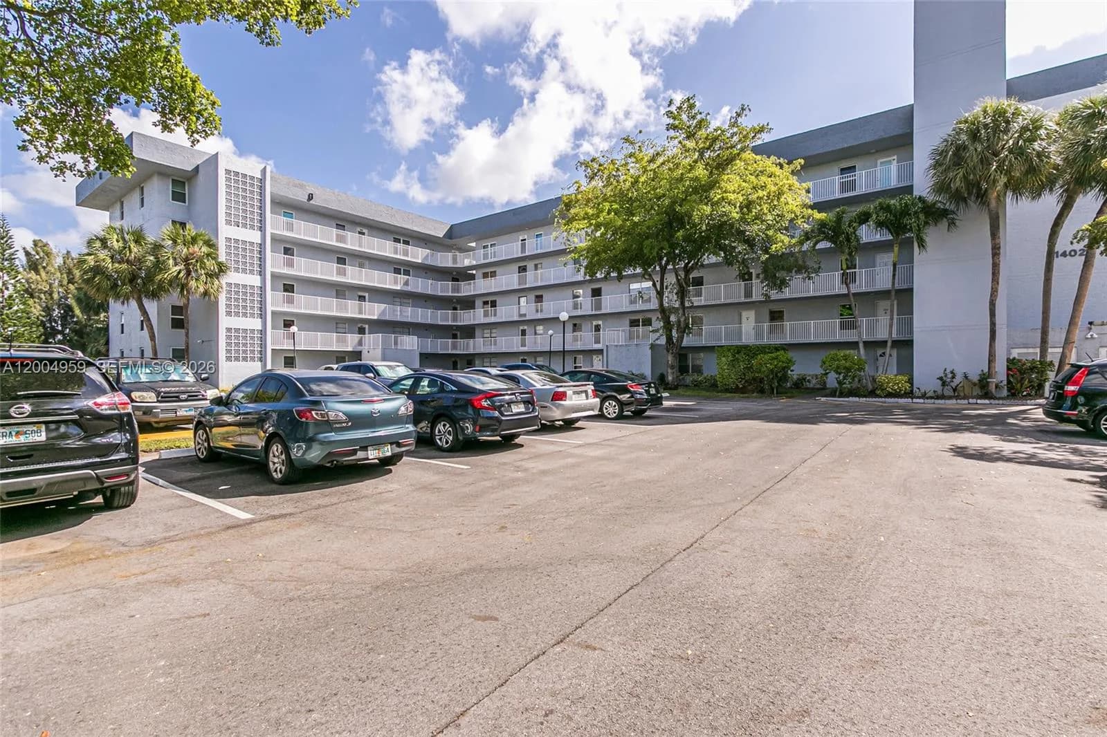 1402 NW 80th Ave # 302, Margate FL 33063