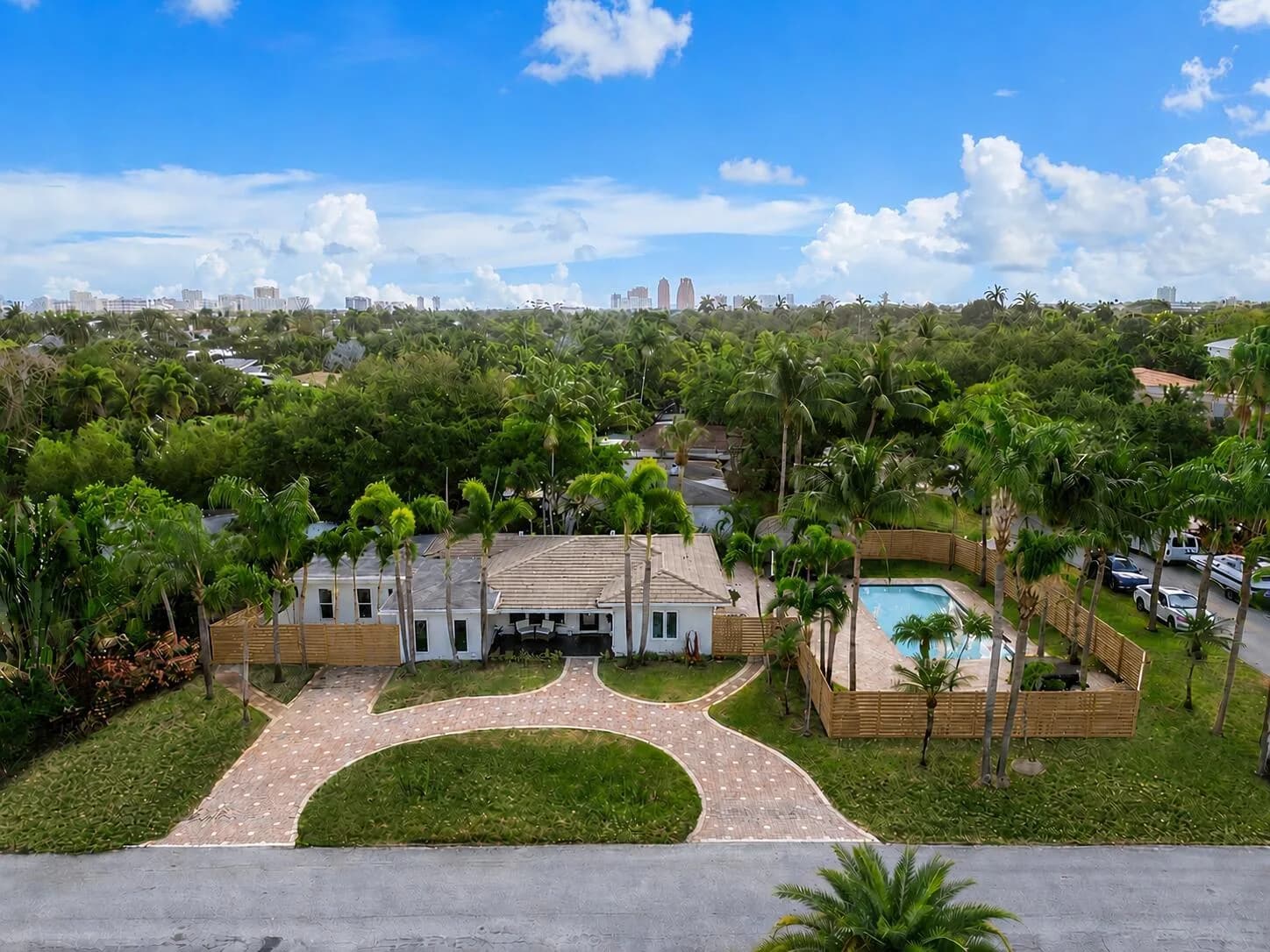 1900 NE 16th Terrace, Fort Lauderdale FL 33305