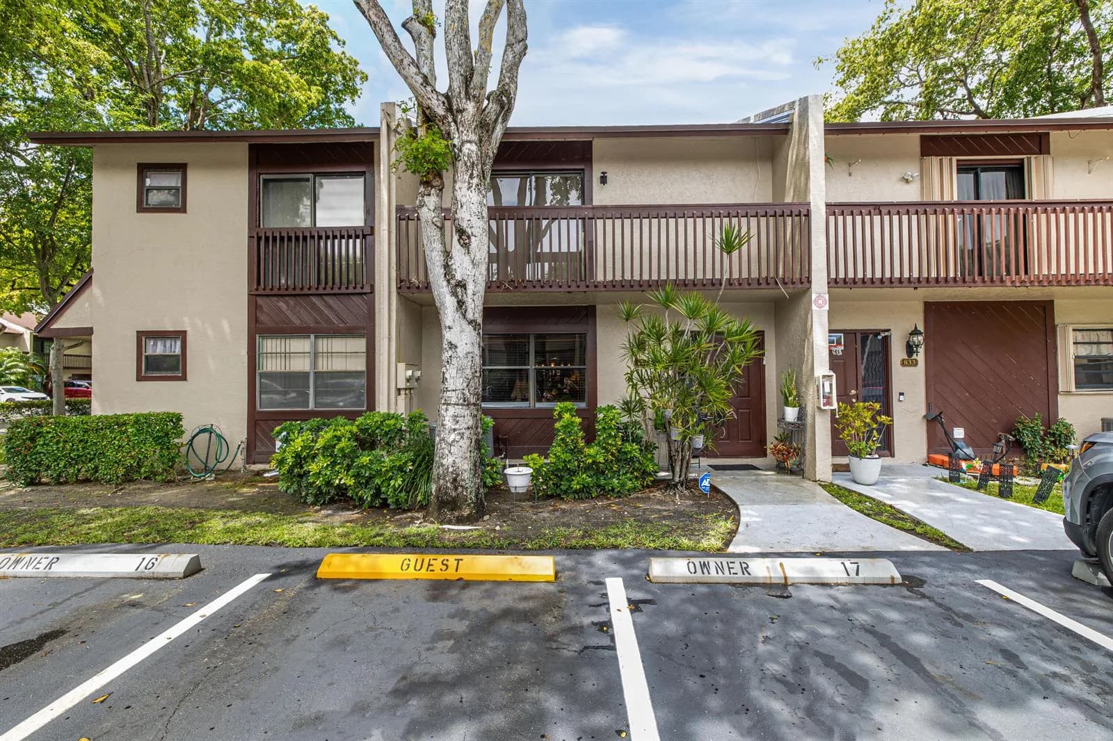 837 NW 47th Street, Deerfield Beach FL 33064