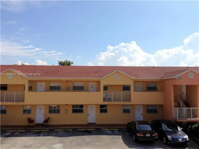 11378 W Flagler Street # 206, Miami, FL 33174