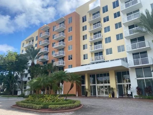 2775 NE 187TH Street # 523, Aventura, FL 33180