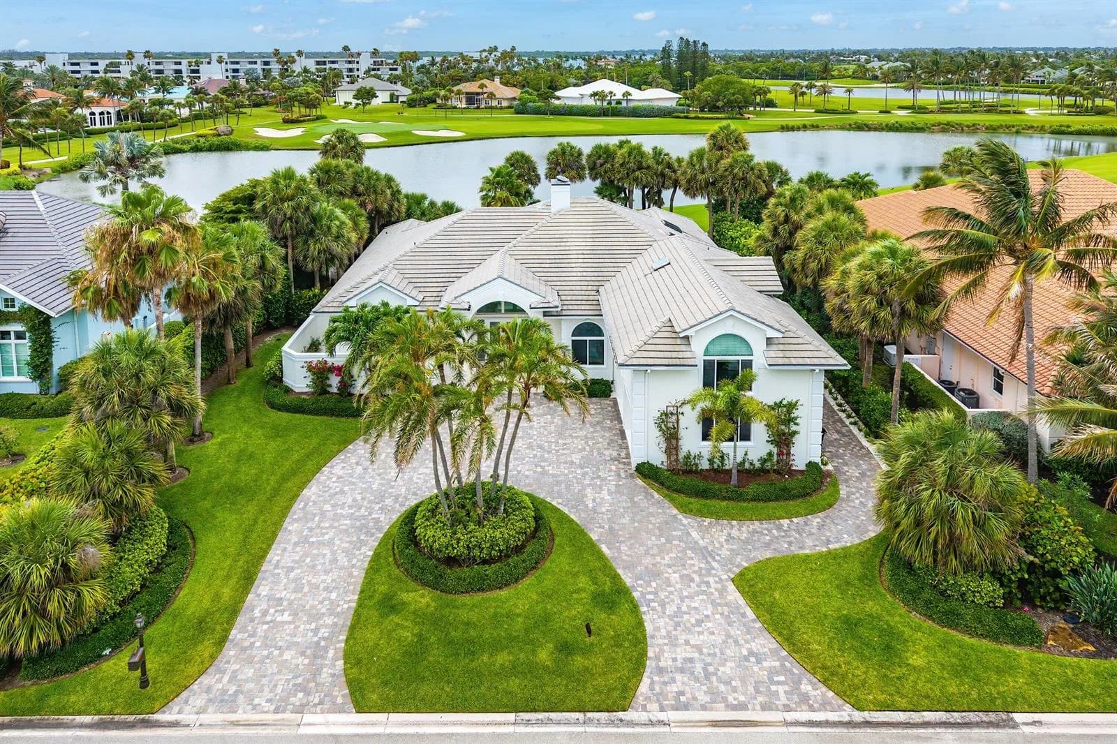 2925 SE Dune Drive, Hutchinson Island FL 34996