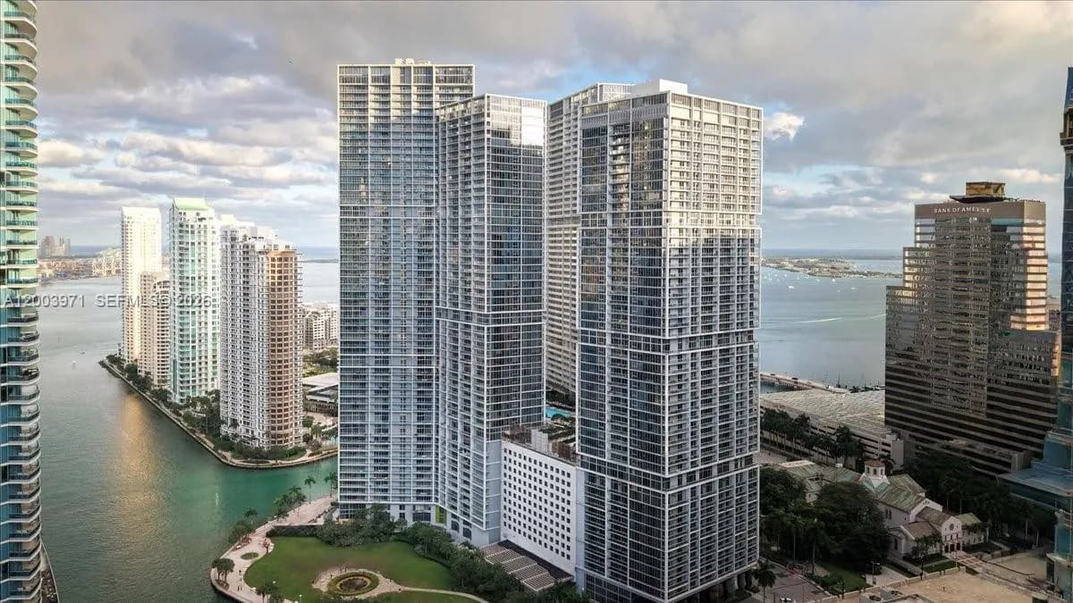 465 Brickell Ave # 3804, Miami FL 33131