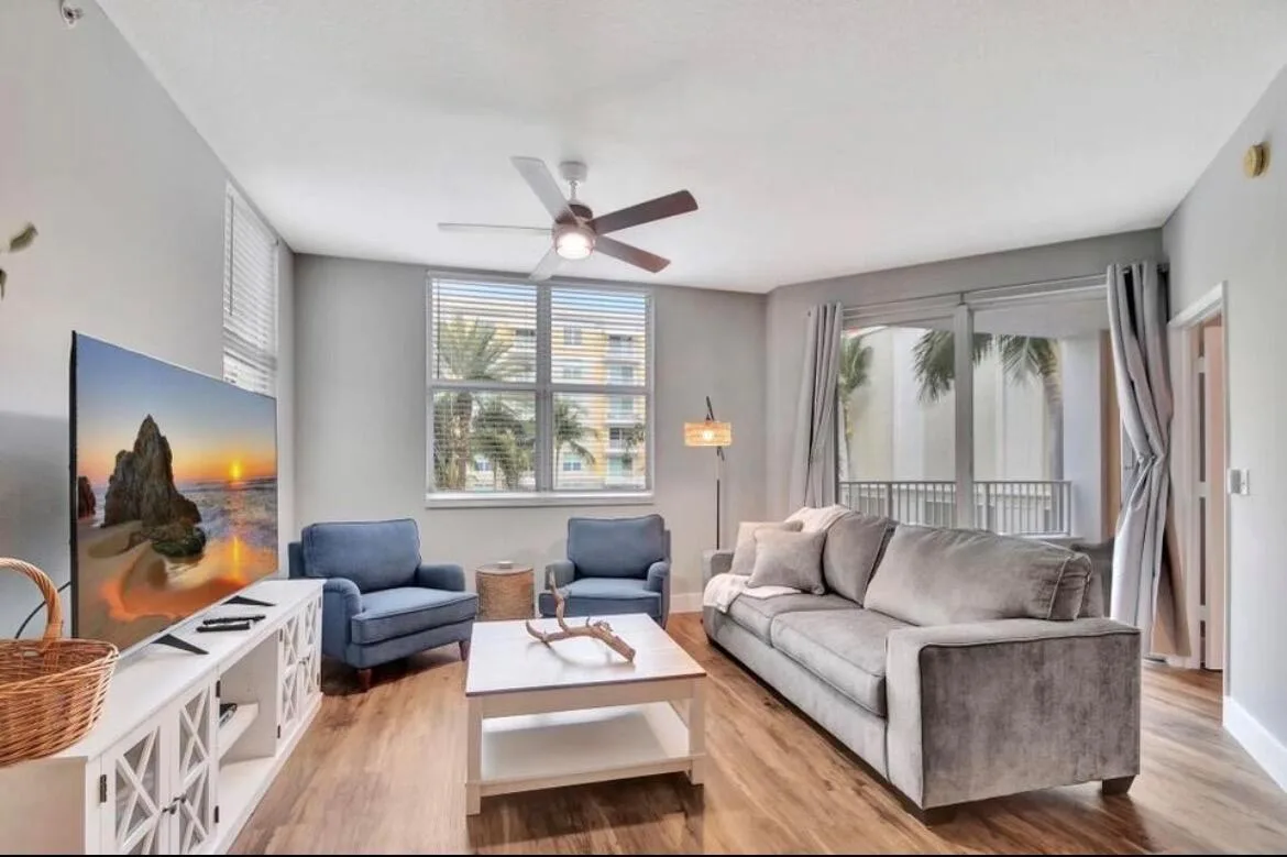 804 E Windward Way # 316, Lantana FL 33462