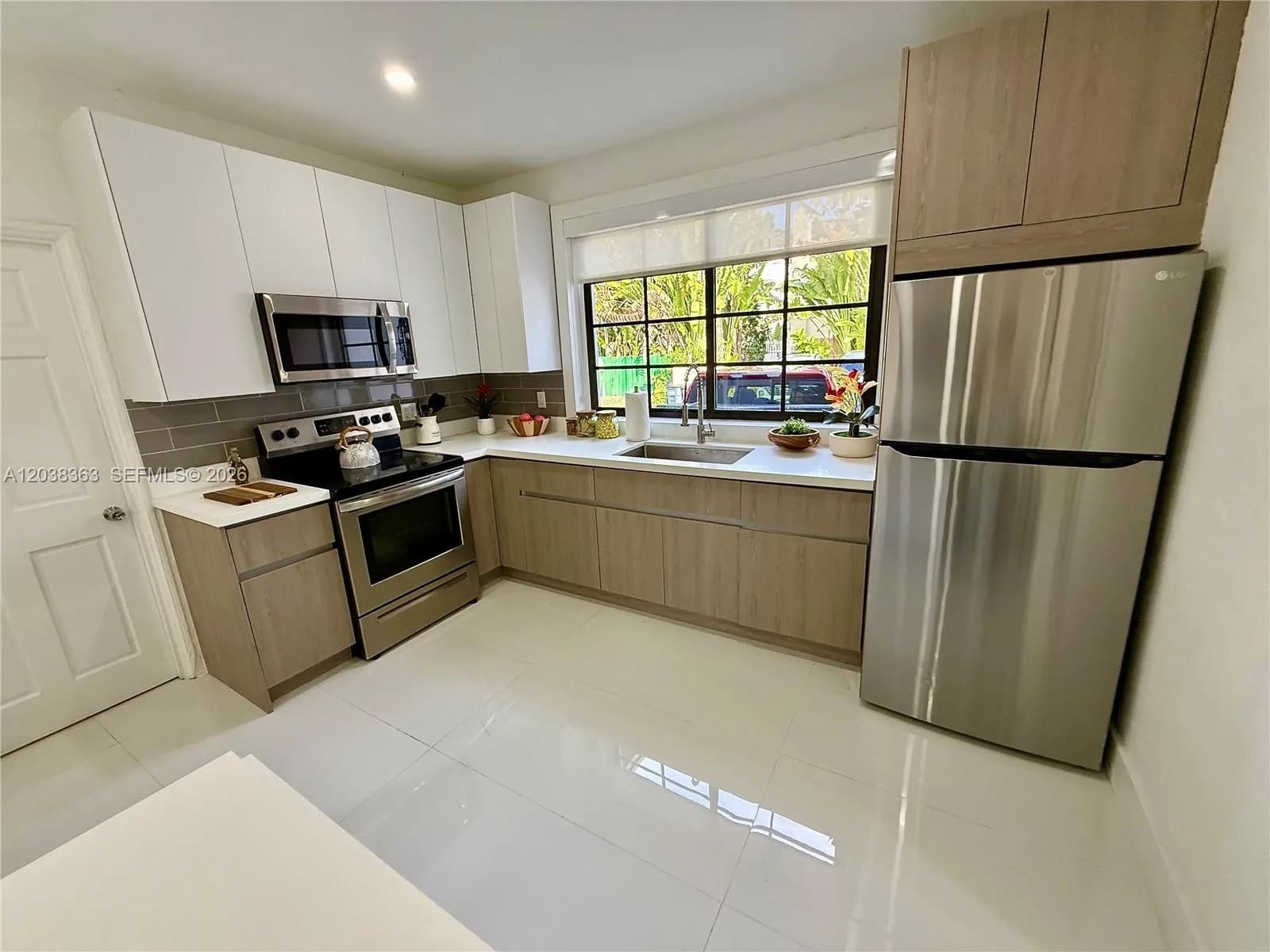 733 Michigan Ave # 9, Miami Beach FL 33139
