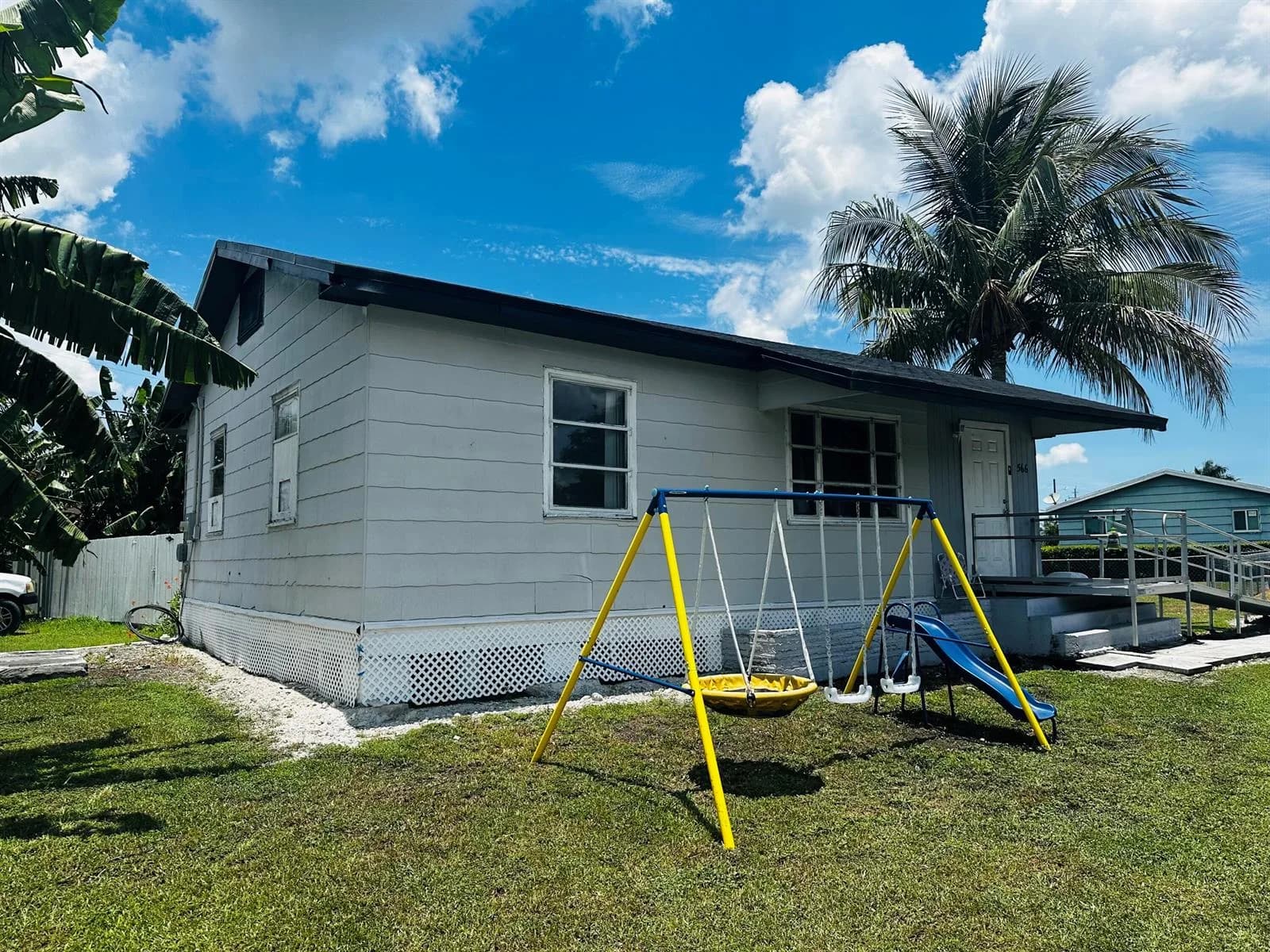 566 SE 7th Drive, Belle Glade FL 33430