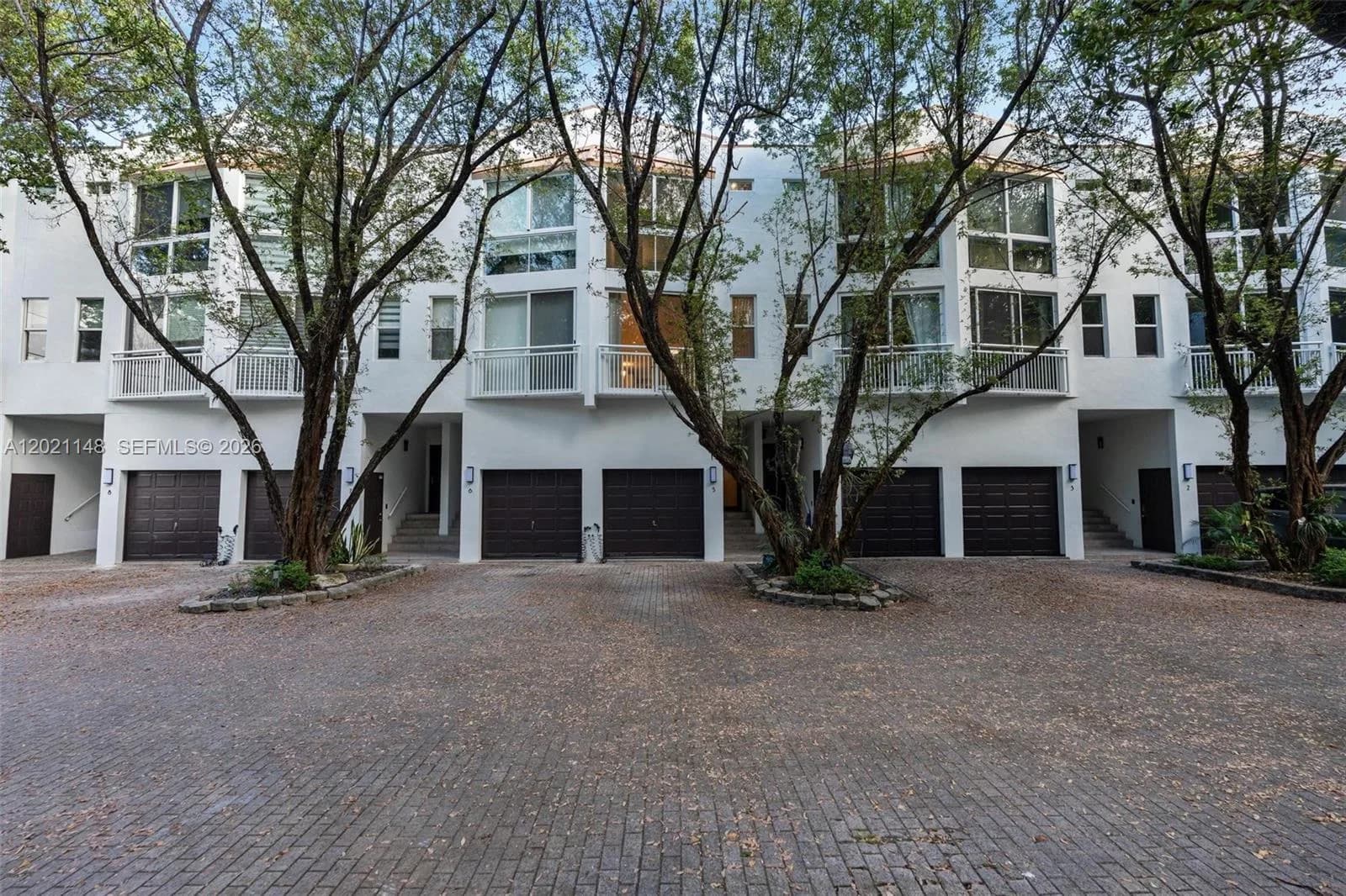 325 Meridian Ave # 5, Miami Beach FL 33139