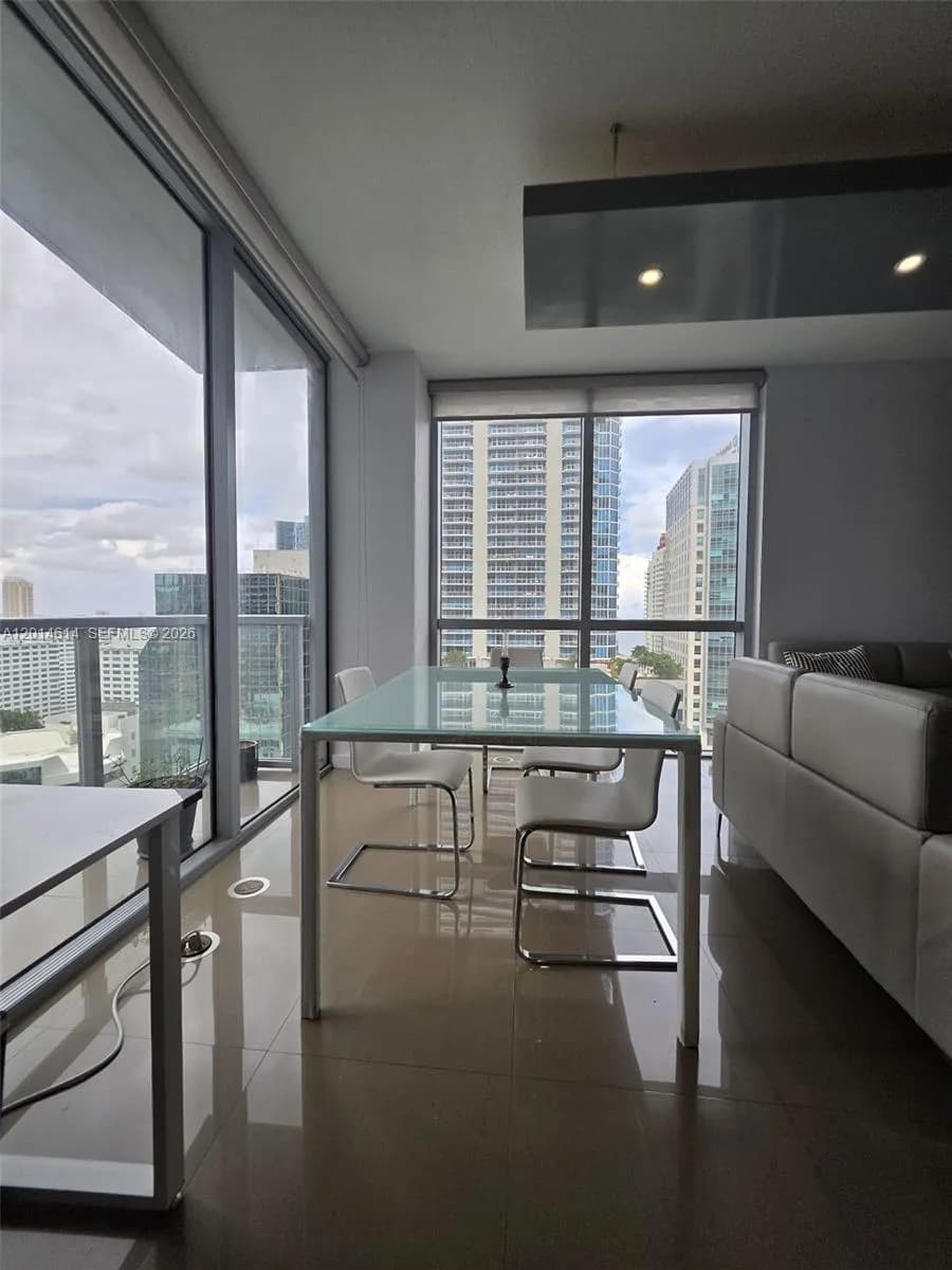 1060 Brickell Ave # 2201, Miami FL 33131