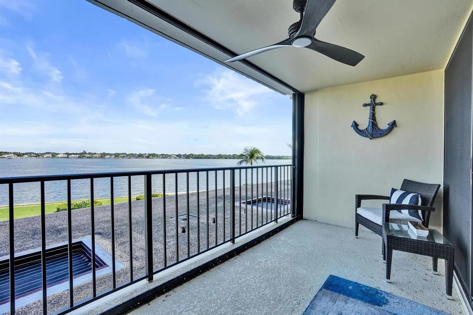 132 Lakeshore Drive # 317, North Palm Beach FL 33408