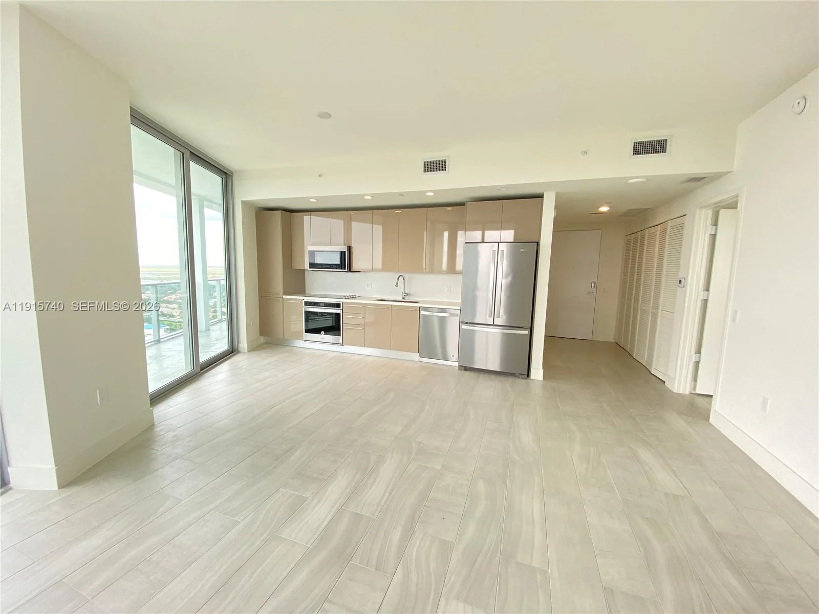 2000 Metropica Way # 2104, Sunrise FL 33323
