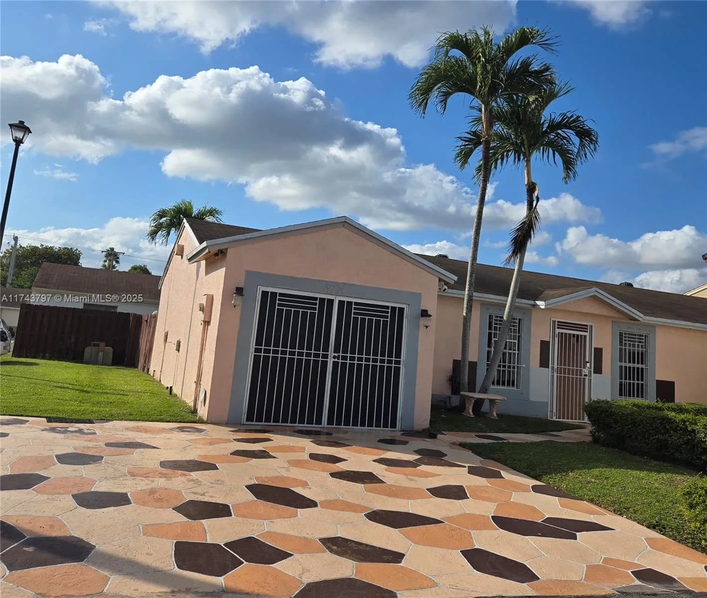 6771 NW 199th Ter, Hialeah FL 33015