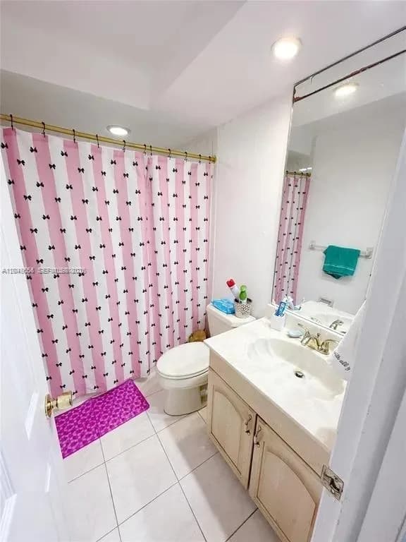 13953 Kendale Lakes Cir # 410B, Miami, FL 33183