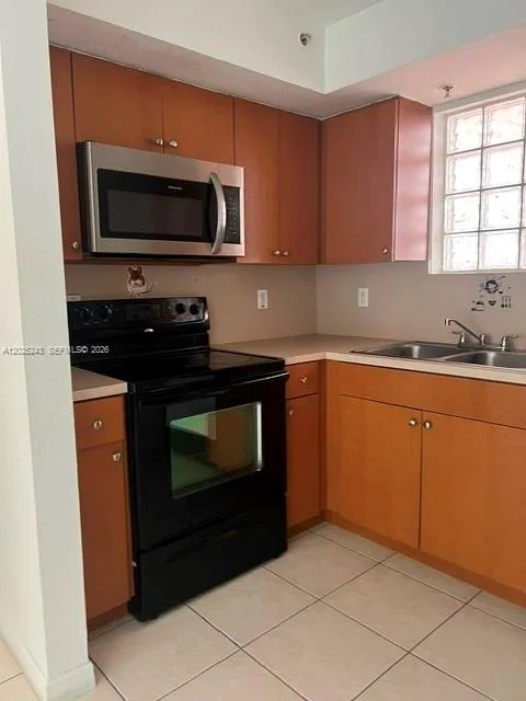 650 Palm Ave # 3-A2, Hialeah FL 33010