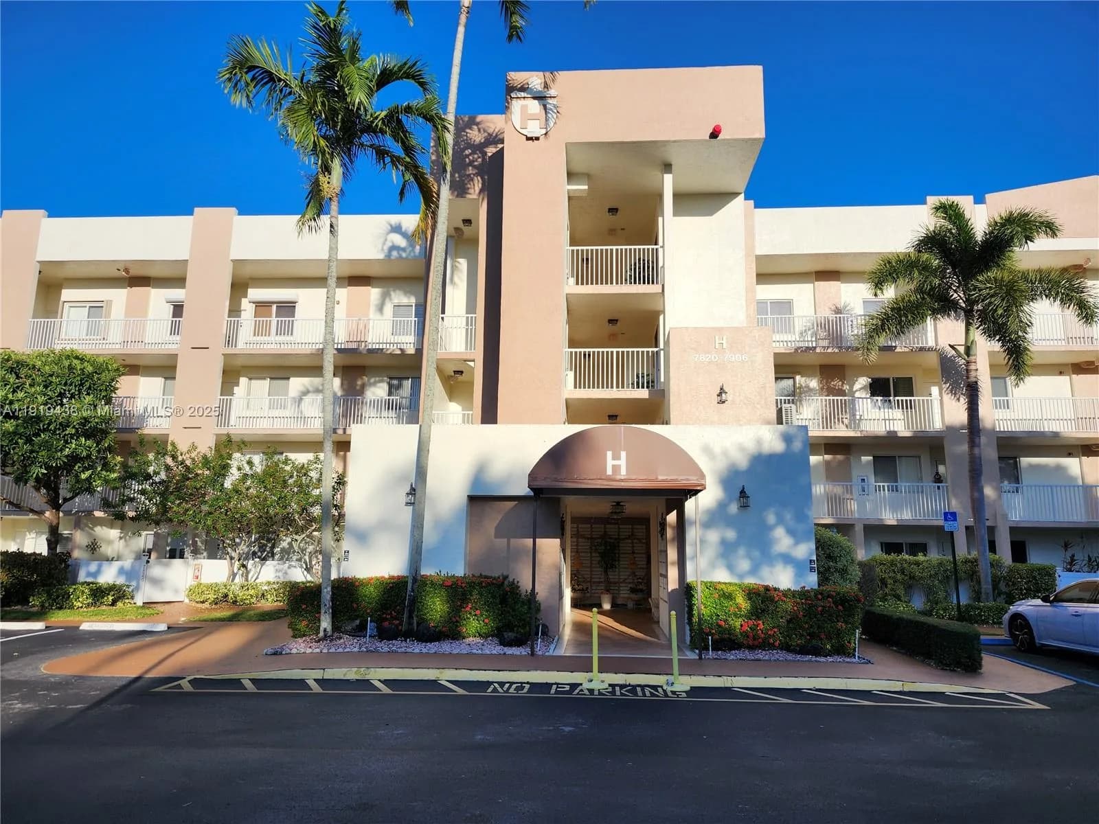 7852 Trent Dr # 206, Tamarac FL 33321