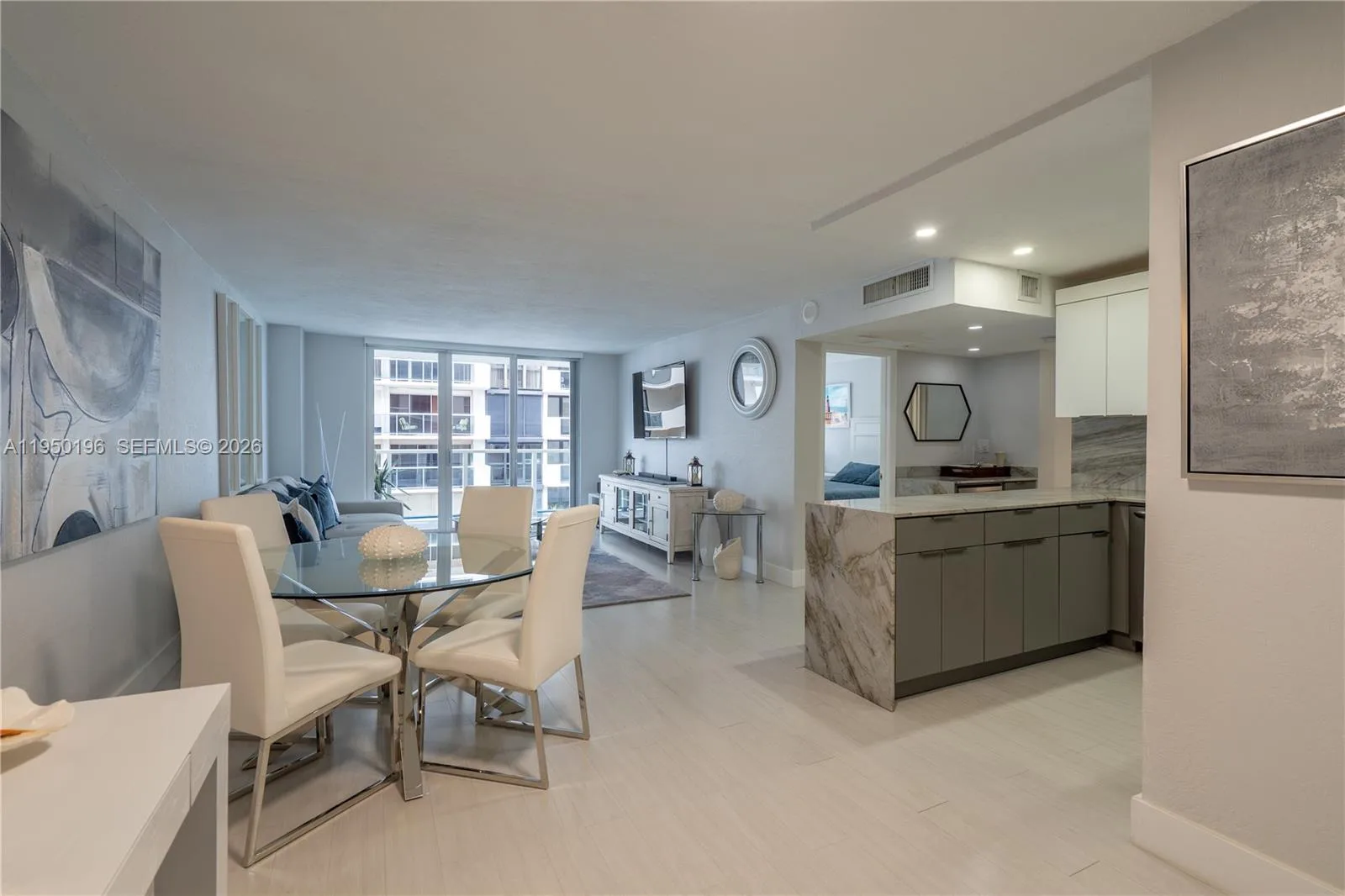 5701 Collins Ave # 1417, Miami Beach FL 33140