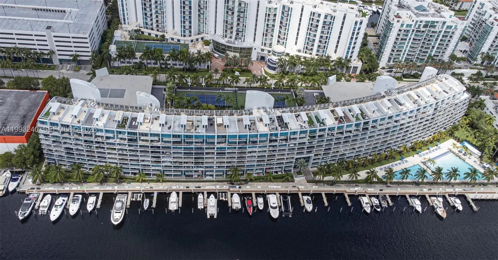 2950 NE 188th St # 139, Aventura, FL 33180
