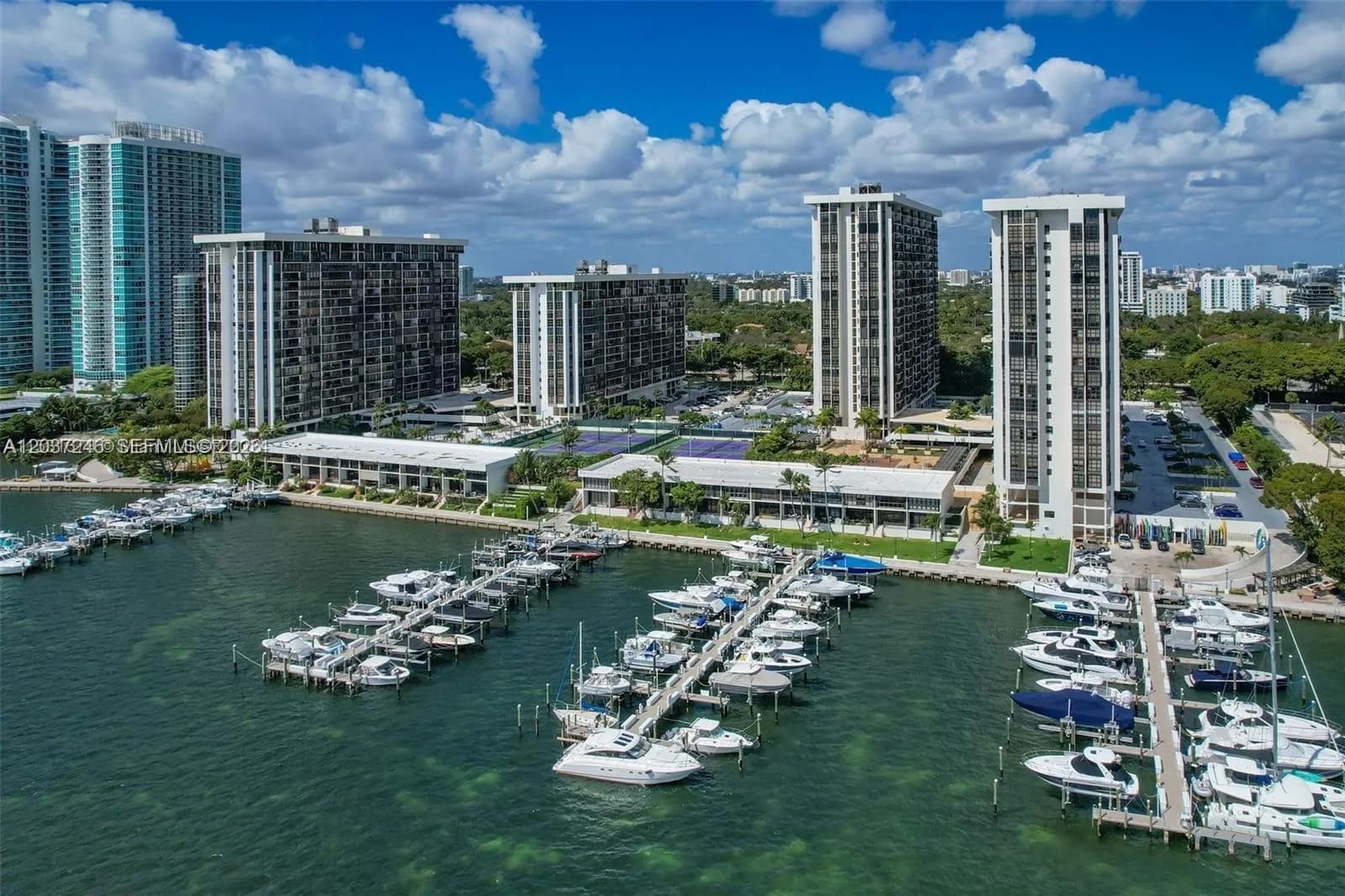 1901 Brickell Ave # B1807, Miami, FL 33129