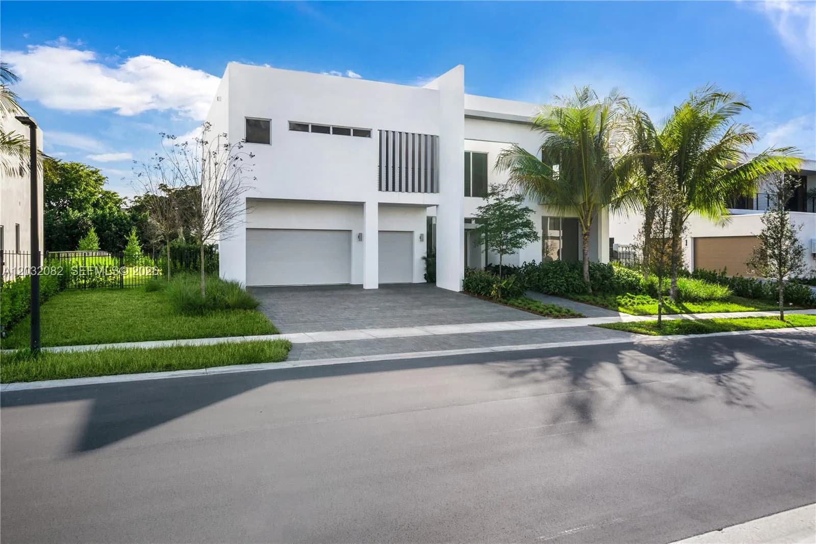 16720 N Botaniko Dr N, Weston FL 33326