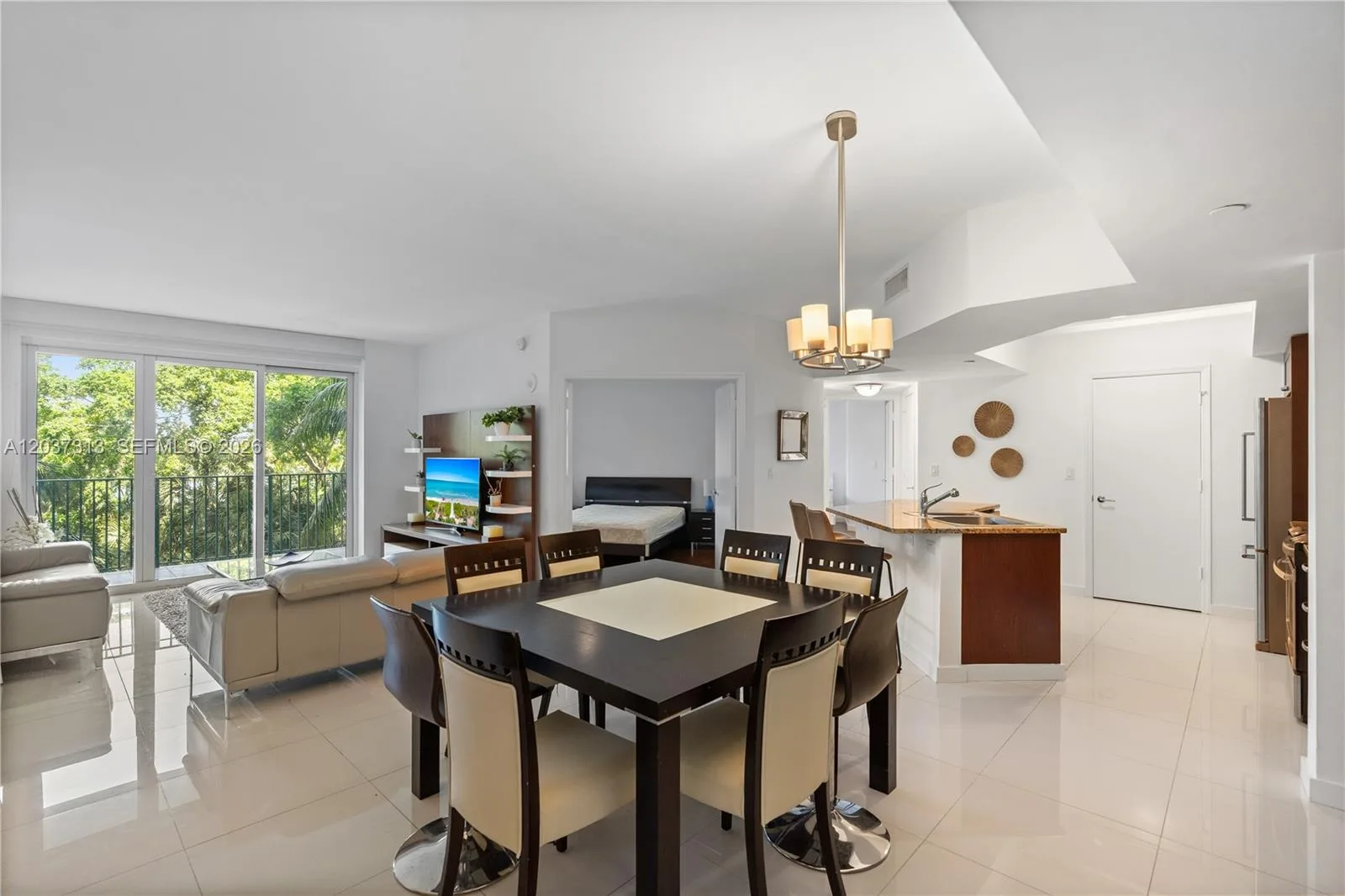 20000 E Country Club Dr # 306, Aventura FL 33180