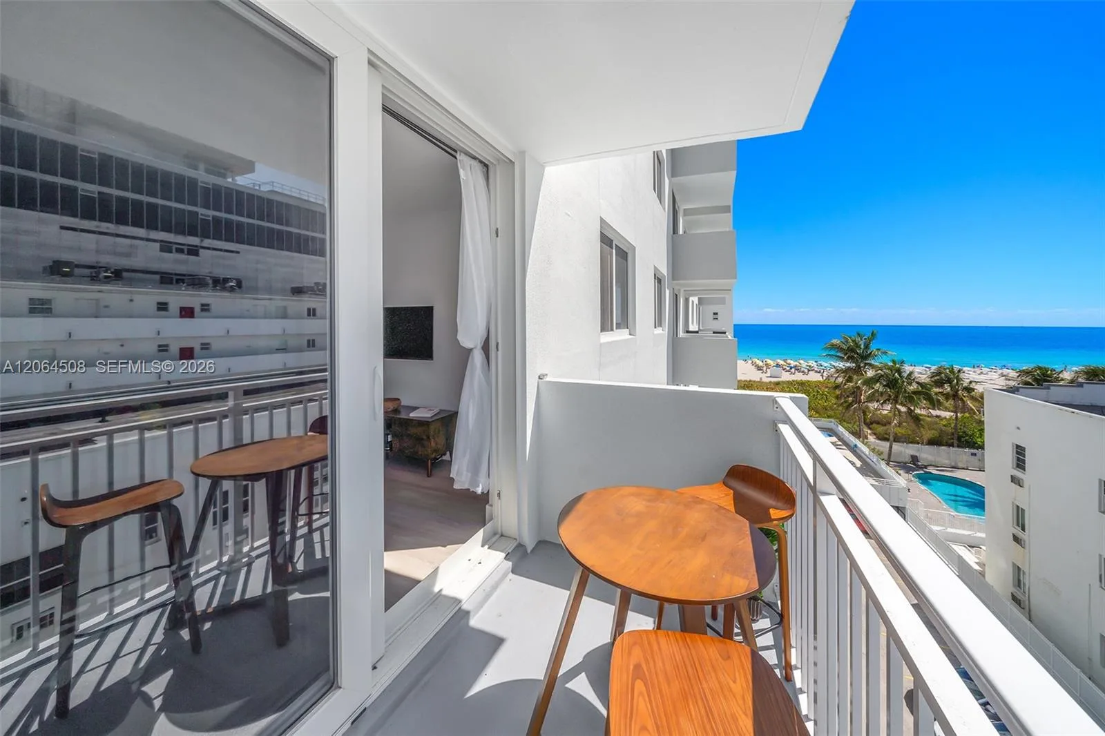345 Ocean Dr # 610, Miami Beach, FL 33139