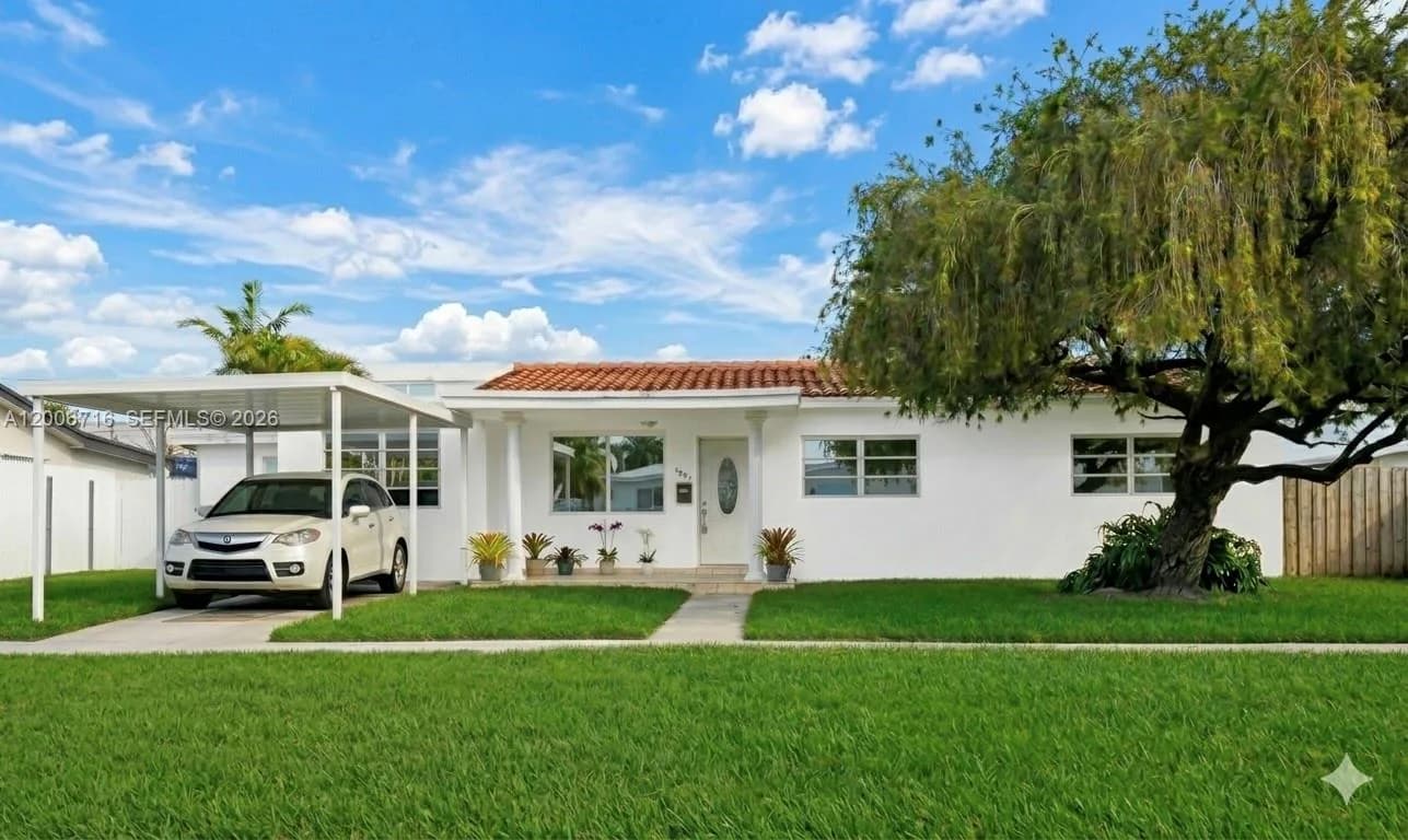 3831 E 10th Ave, Hialeah FL 33013