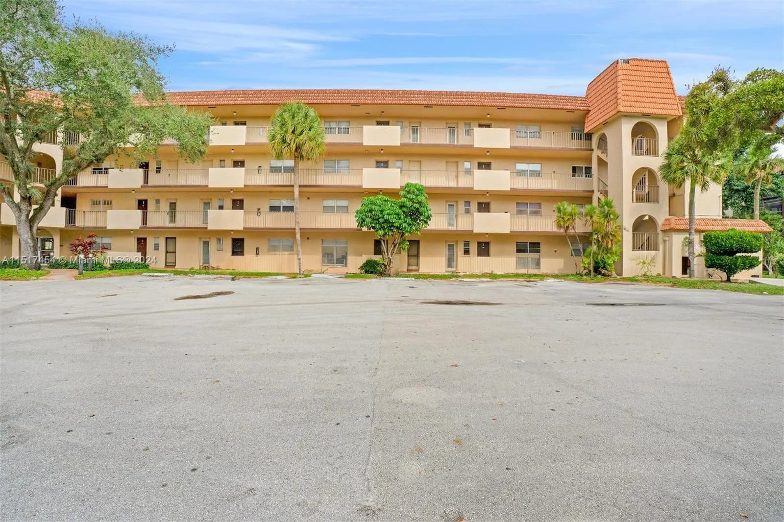 6200 S Falls Cir Drive # 310, Lauderhill FL 33319