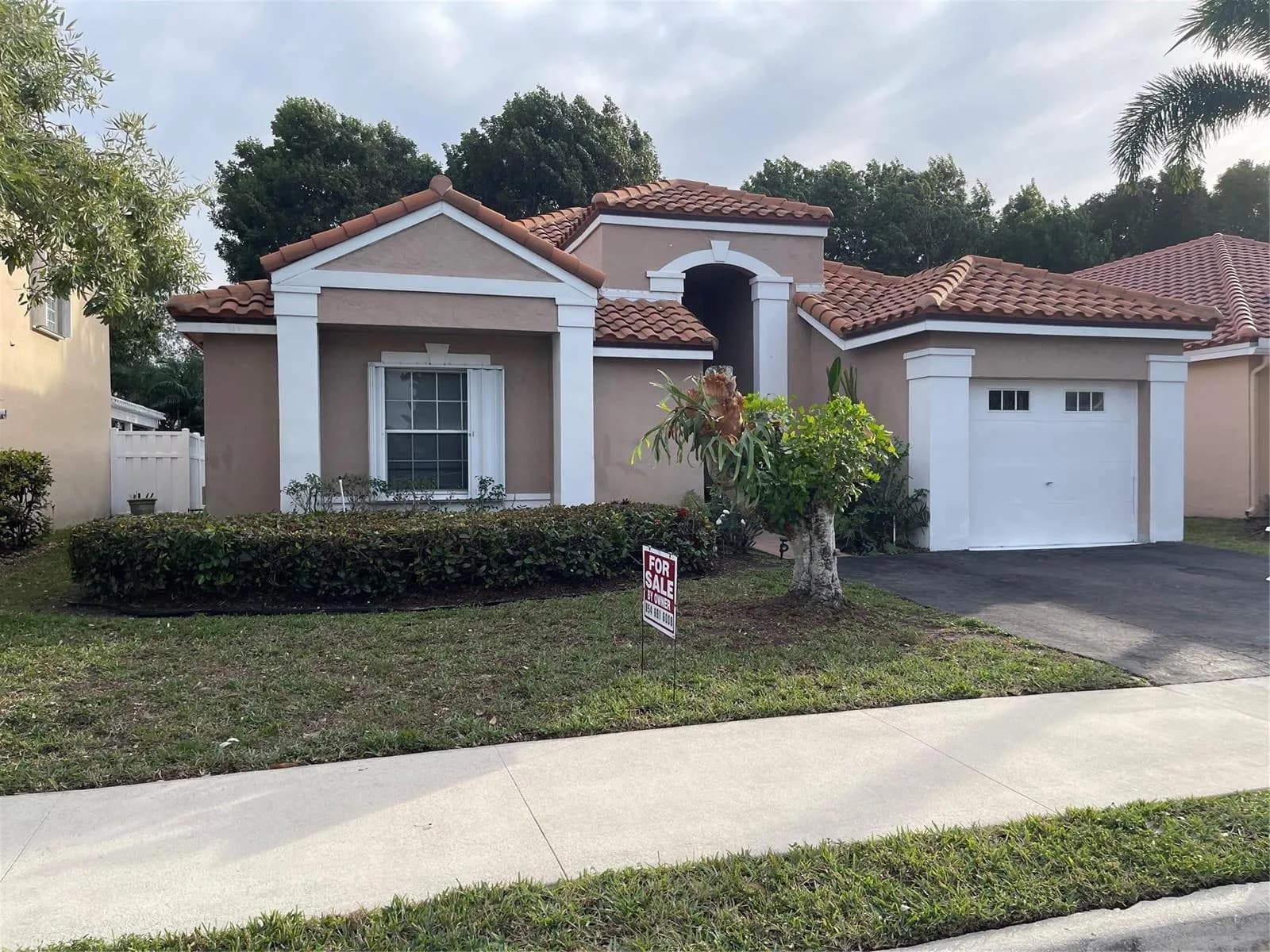 480 Somerset Way, Weston FL 33326