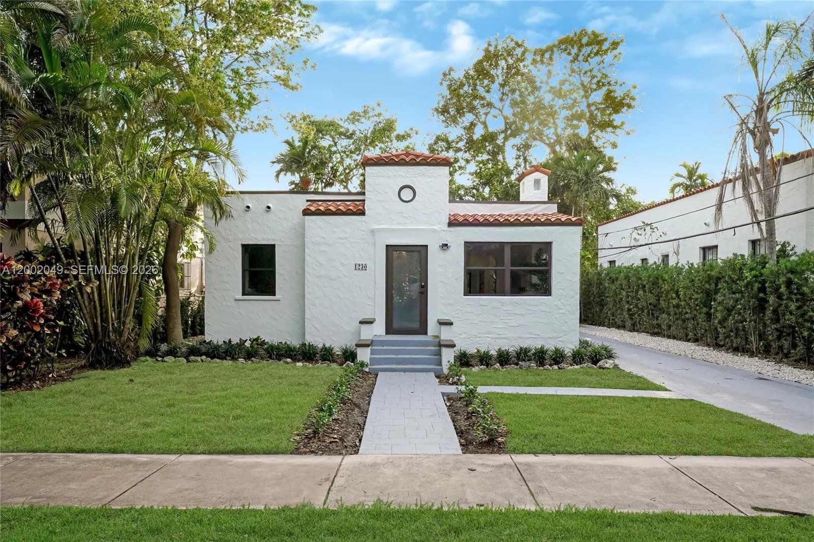 1230 Pizarro St, Coral Gables, FL 33134