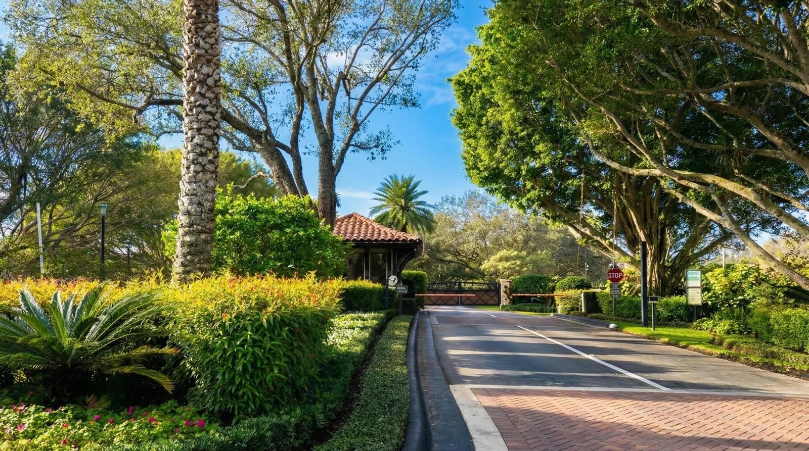 3678 Touch Of Class Court, Wellington FL 33414