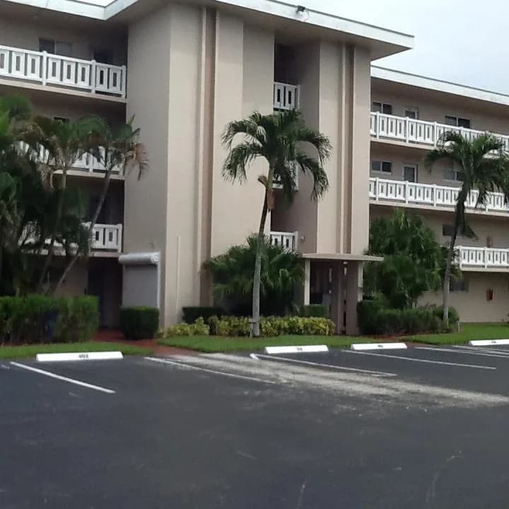 2615 Garden Drive S # 101, Lake Worth FL 33461