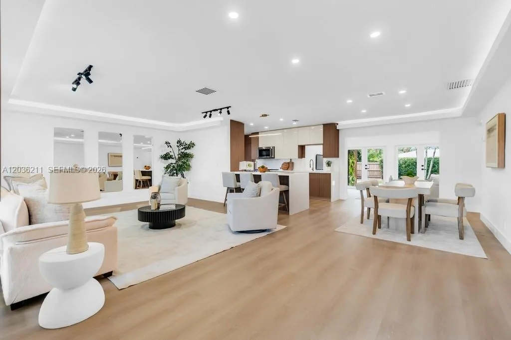 1234 Buchanan St, Hollywood, FL 33019