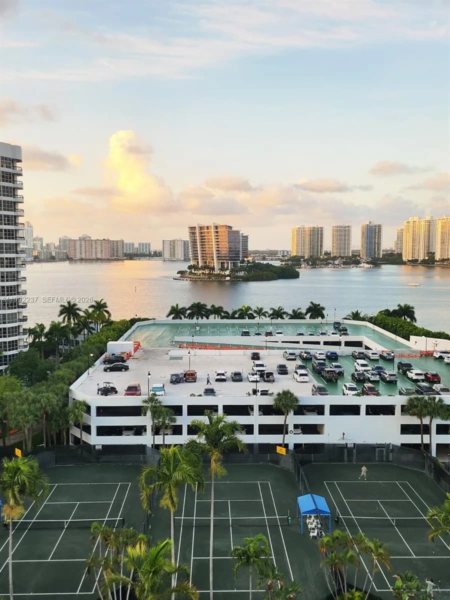 3500 Mystic Pointe Dr # 1201, Aventura FL 33180