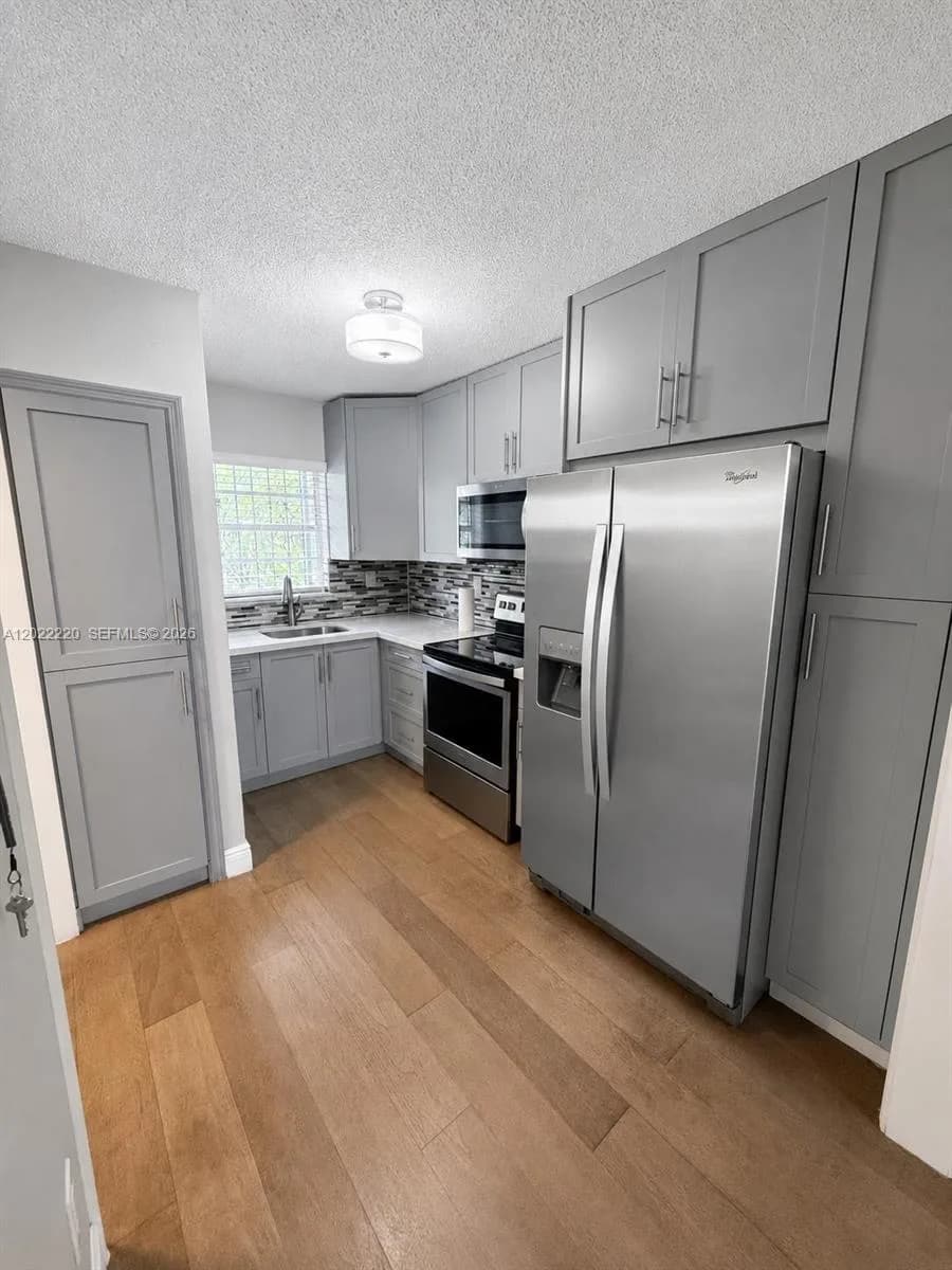 1635 W 44th Pl # 311, Hialeah, FL 33012