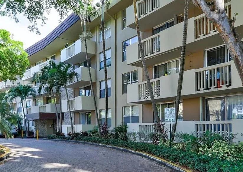 1805 Sans Souci Blvd # 506, North Miami, FL 33181