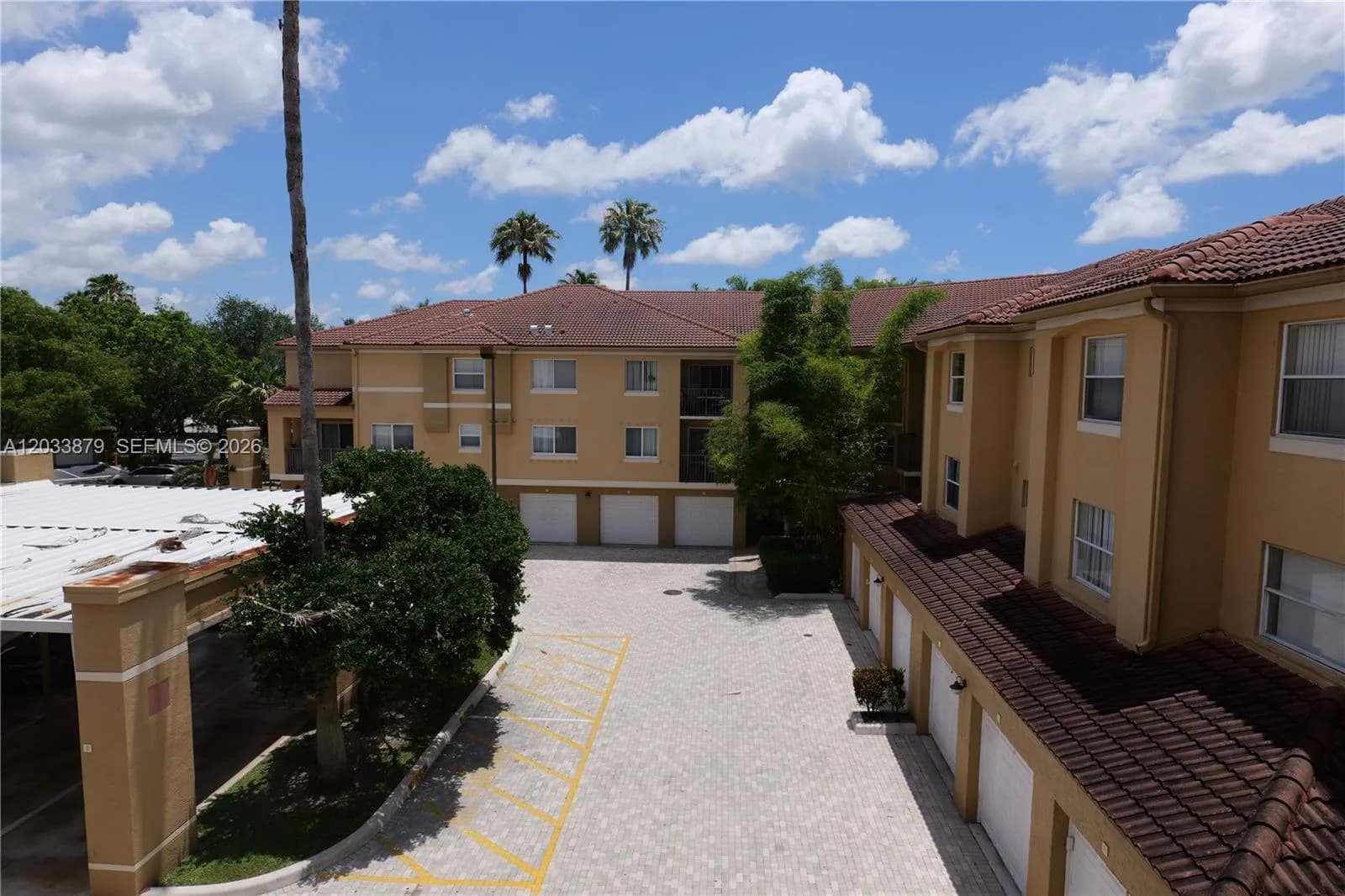 771 N Pine Island Rd # 308, Plantation FL 33324