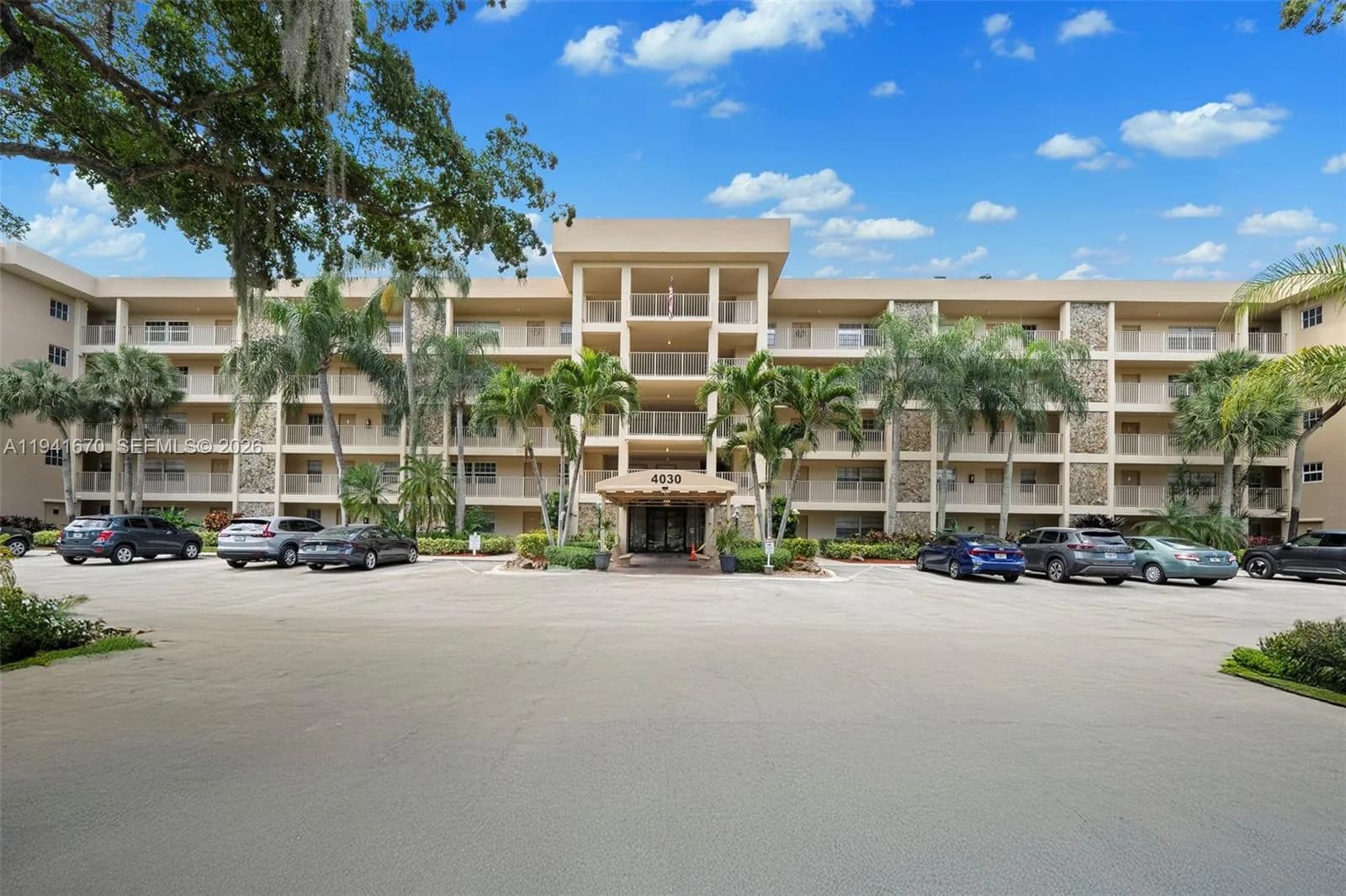 4030 W Palm Aire Dr # 408, Pompano Beach FL 33069