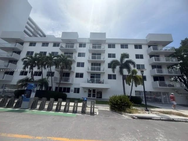 1666 West Ave # 303, Miami Beach, FL 33139