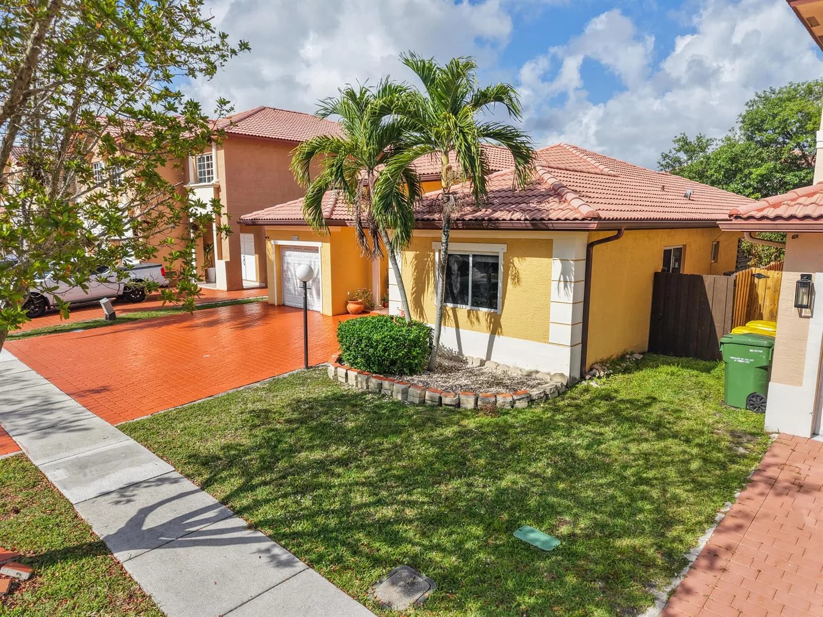 2724 NE 42nd Avenue, Homestead FL 33033