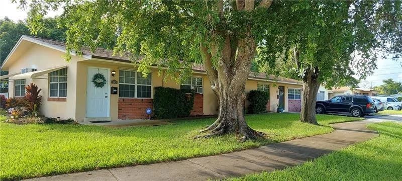 738 SW 5th Avenue, Hallandale Beach, FL 33009