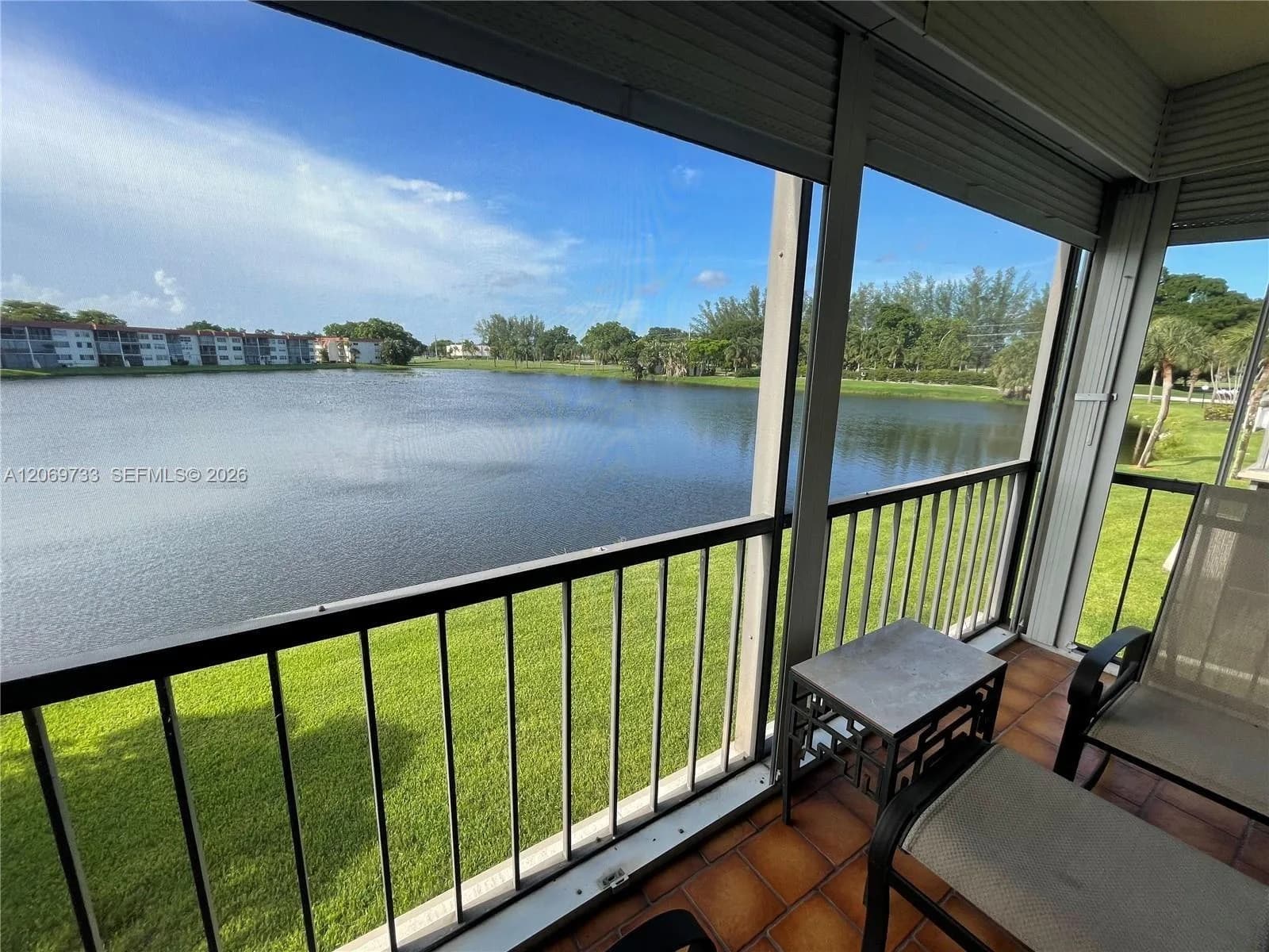 9423 S Hollybrook Lake Dr # 203, Pembroke Pines, FL 33025