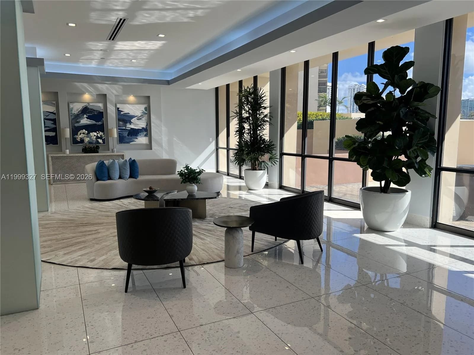 20335 W Country Club Dr # 206, Aventura, FL 33180