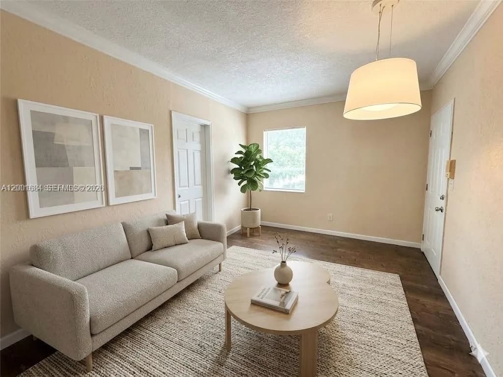 620 84th St # 25, Miami Beach, FL 33141