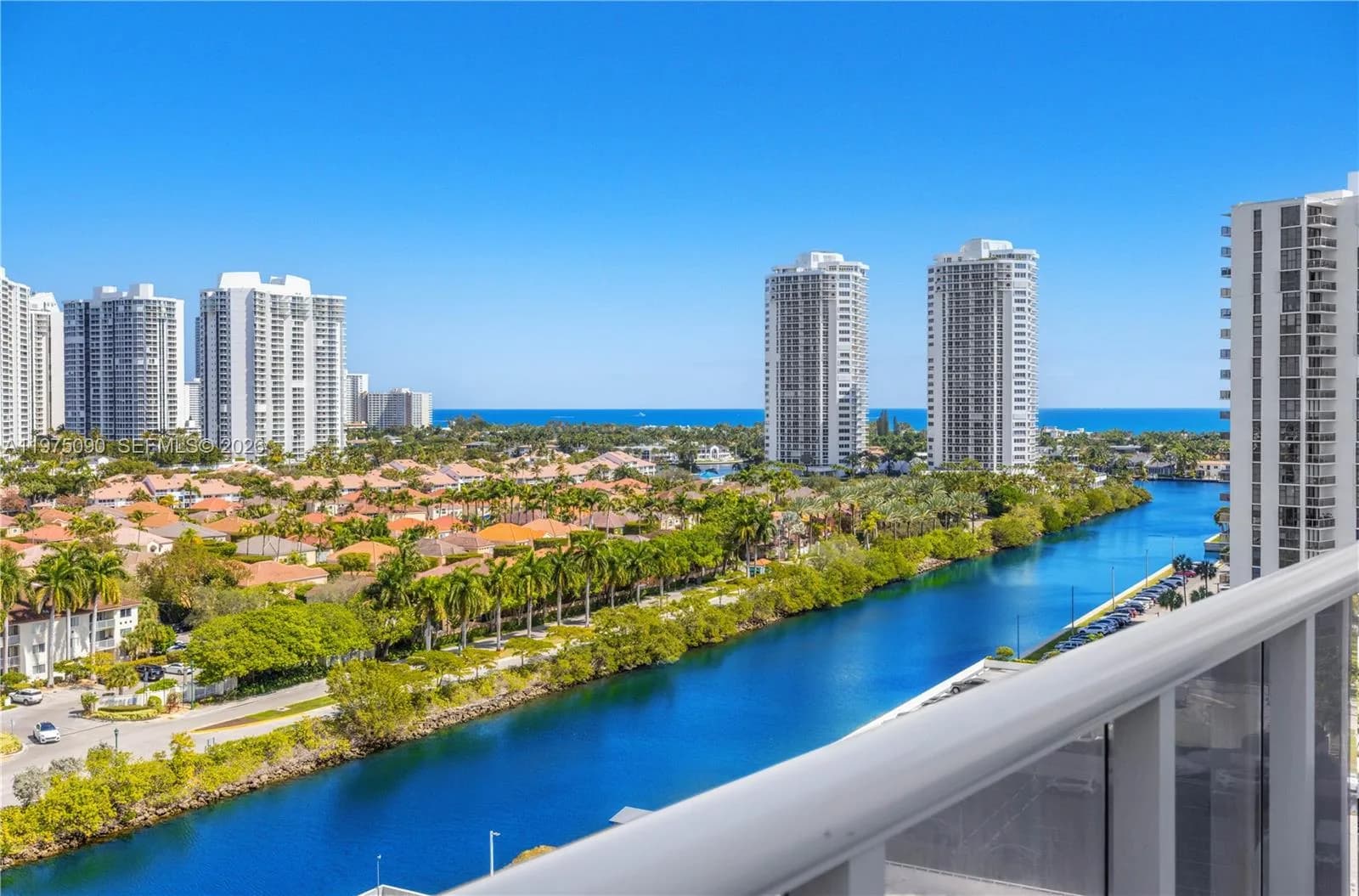 3625 N Country Club Dr # 1401, Aventura, FL 33180