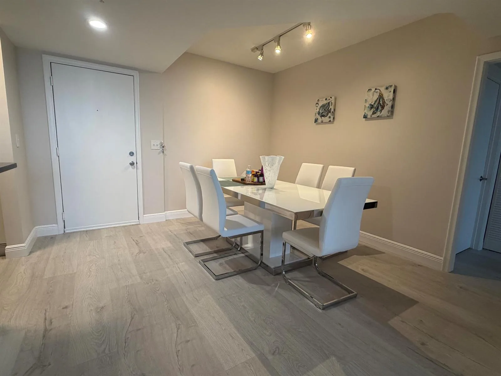 2775 NE 187th Street # 408, Aventura FL 33180