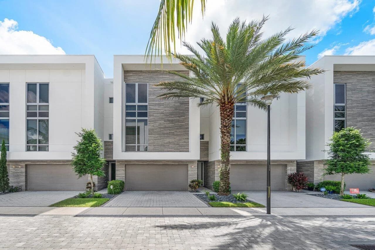 4130 NW 17th Avenue, Boca Raton FL 33431